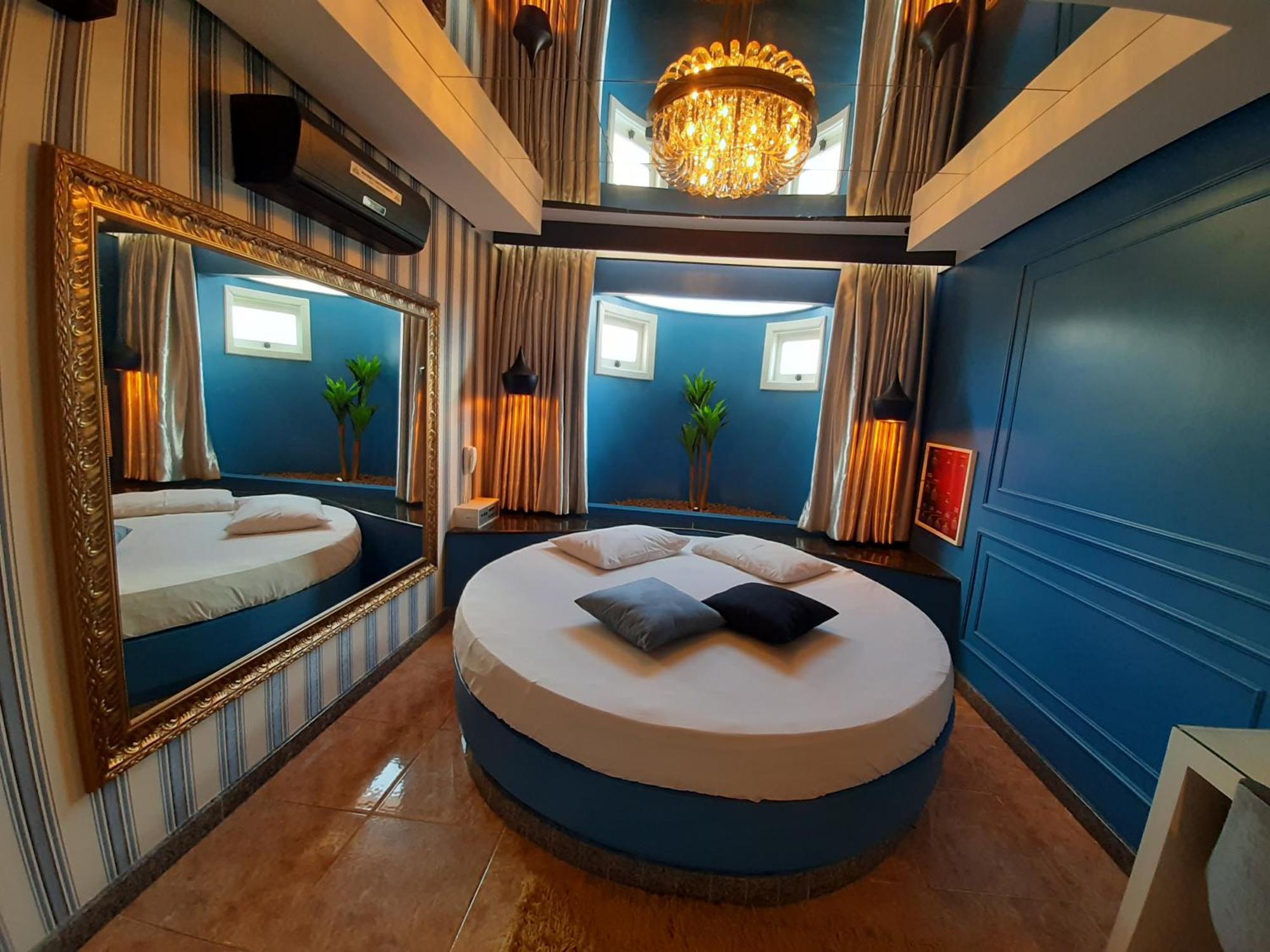 Hotel del amor Paradiso -